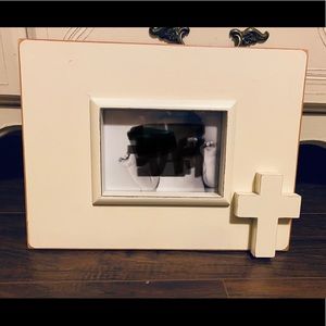 Mudpie cross picture frame